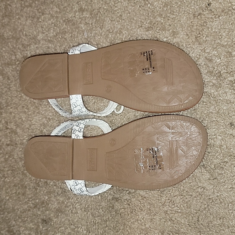 Sandals - Picture 3 of 4